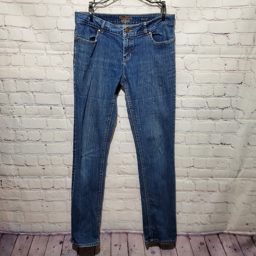 SIMPLY VERA WANG SKINNY JEANS
